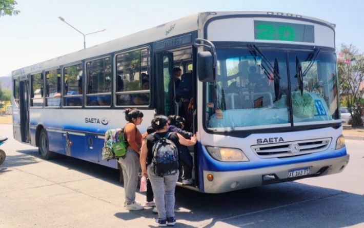 saeta servicio de colectivos para semana santa