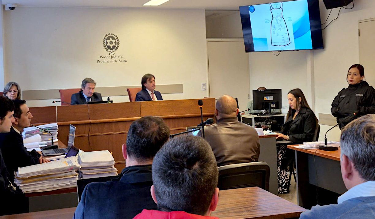 caso jimena salas un perito describio las roturas que presentaba el vestido de la victima