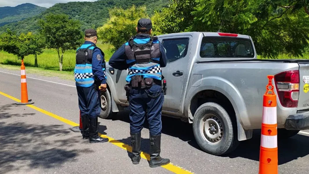 refuerzan controles viales en salta por navidad cortes filtros y alcoholemia en puntos clave