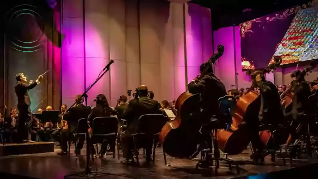 la pasion de shakespeare llega al teatro provincial con musica y drama