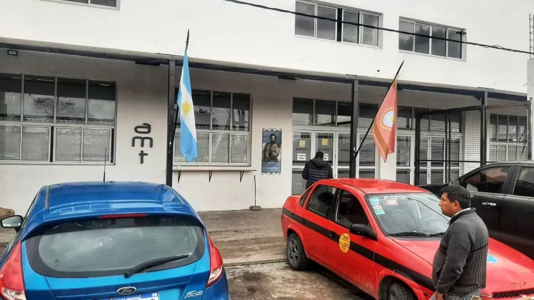 la amt fija el cronograma de noviembre para la actualizacion documental de taxis y remises