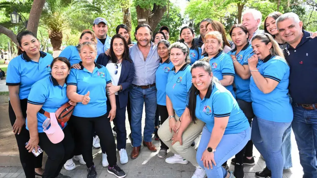 saenz participo de la feria de salud en embarcacion y reafirmo su compromiso con la federalizacion de la atencion
