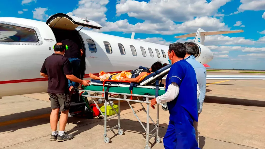impulsan una ley para restringir el uso de aviones oficiales