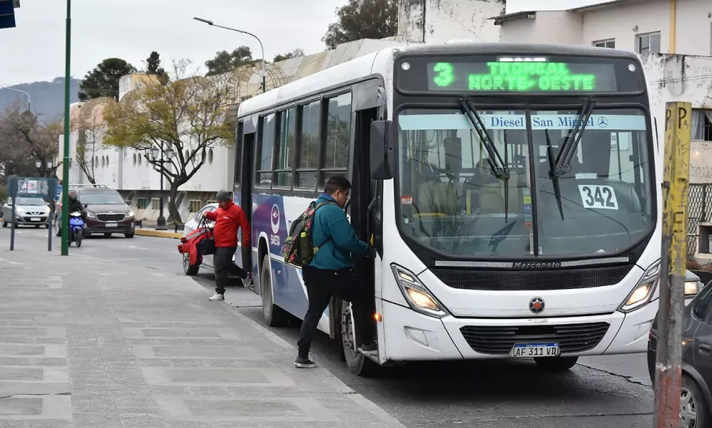 colectivos en pausa por ano nuevo horarios especiales en el area metropolitana
