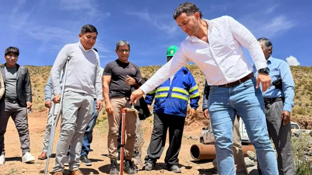 agua que llega san antonio de los cobres suma una obra vital para su crecimiento