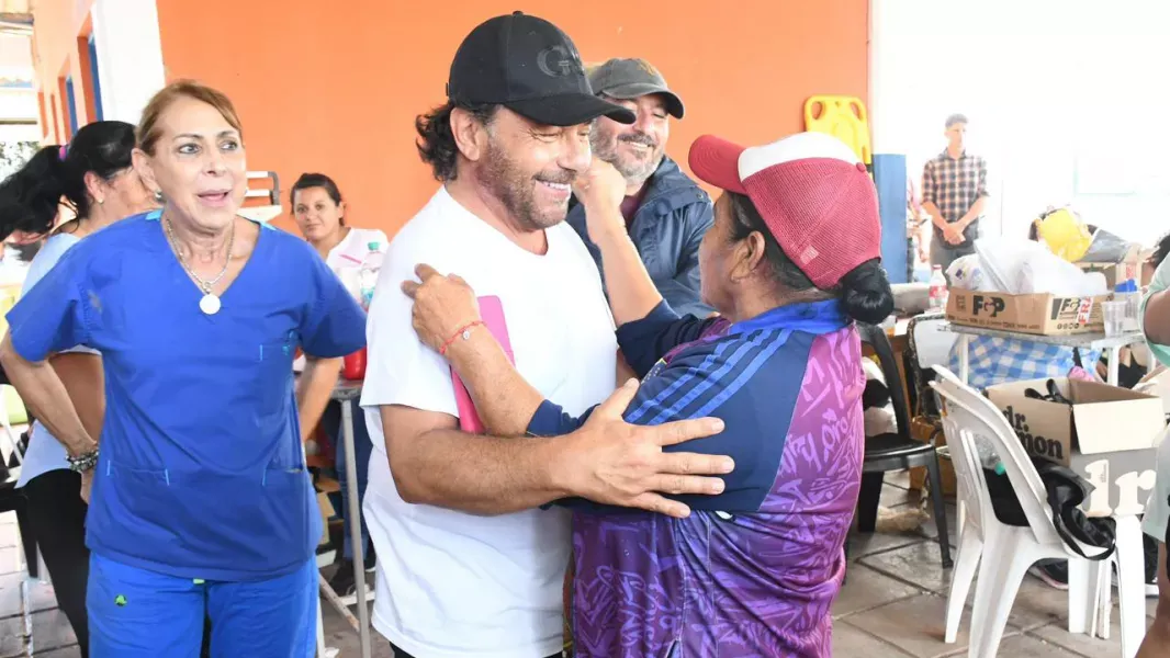saenz recorrio el galpon y metan y aseguro asistencia total tras el temporal