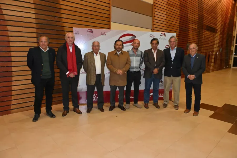 saenz acompano a productores en el concurso nacional de caballos peruanos de paso