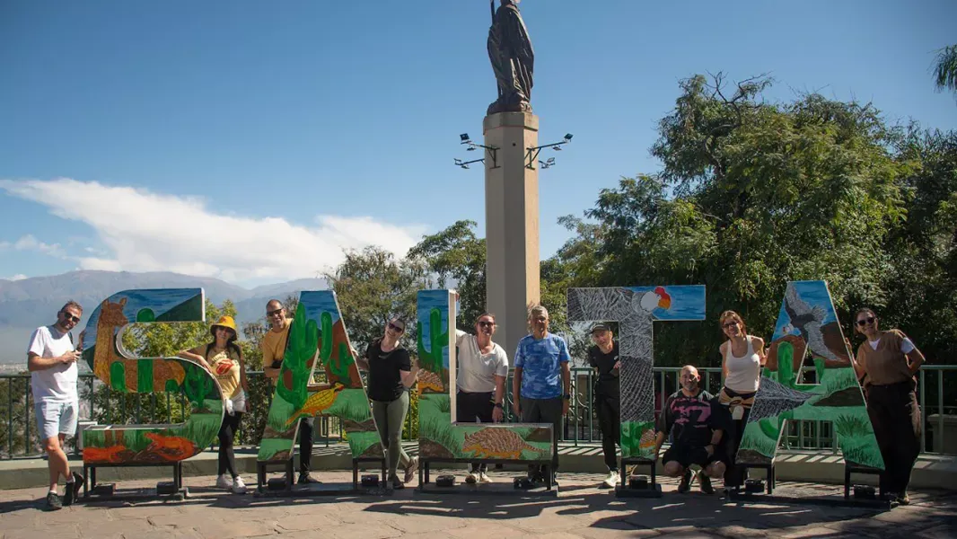salta celebra el 25 de mayo con actos oficiales desfile popular y un pericon gigante