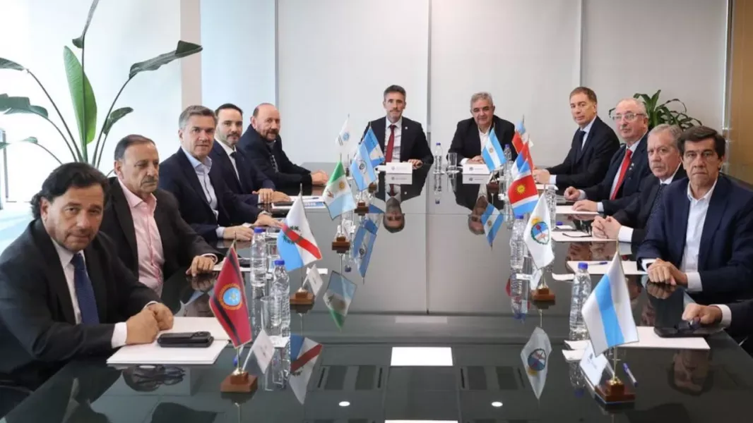 saenz exigio soluciones urgentes para rutas y gas durante la asamblea del norte grande