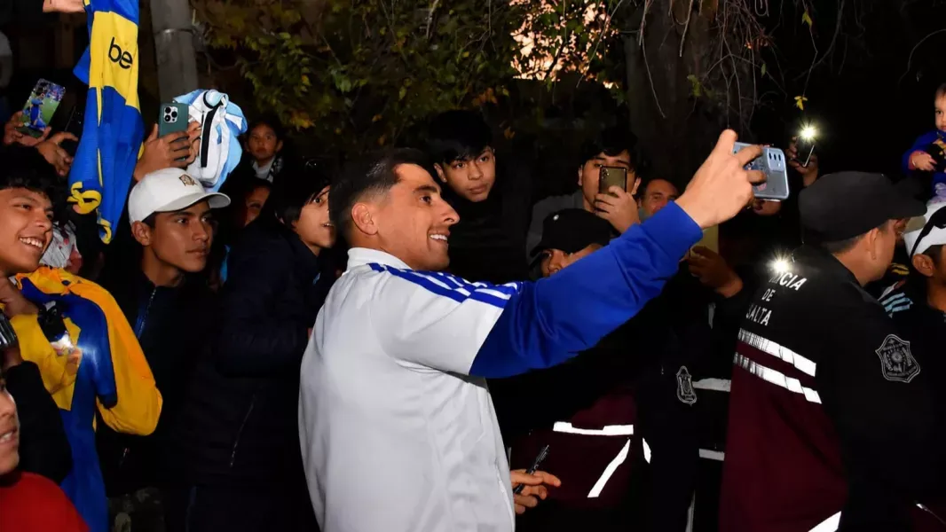 boca revoluciono salta una multitud recibio al xeneize antes del duelo con athletico paranaense