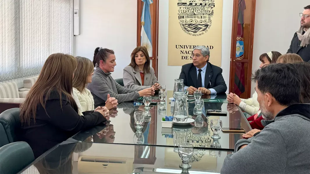 salud y la unsa firmaron un convenio para fortalecer la formacion y la investigacion