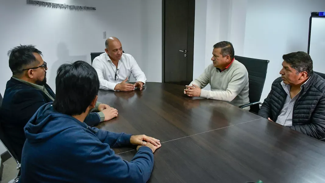Santa Victoria: Provincia y municipios avanzan en una agenda de obras para la zona fronteriza