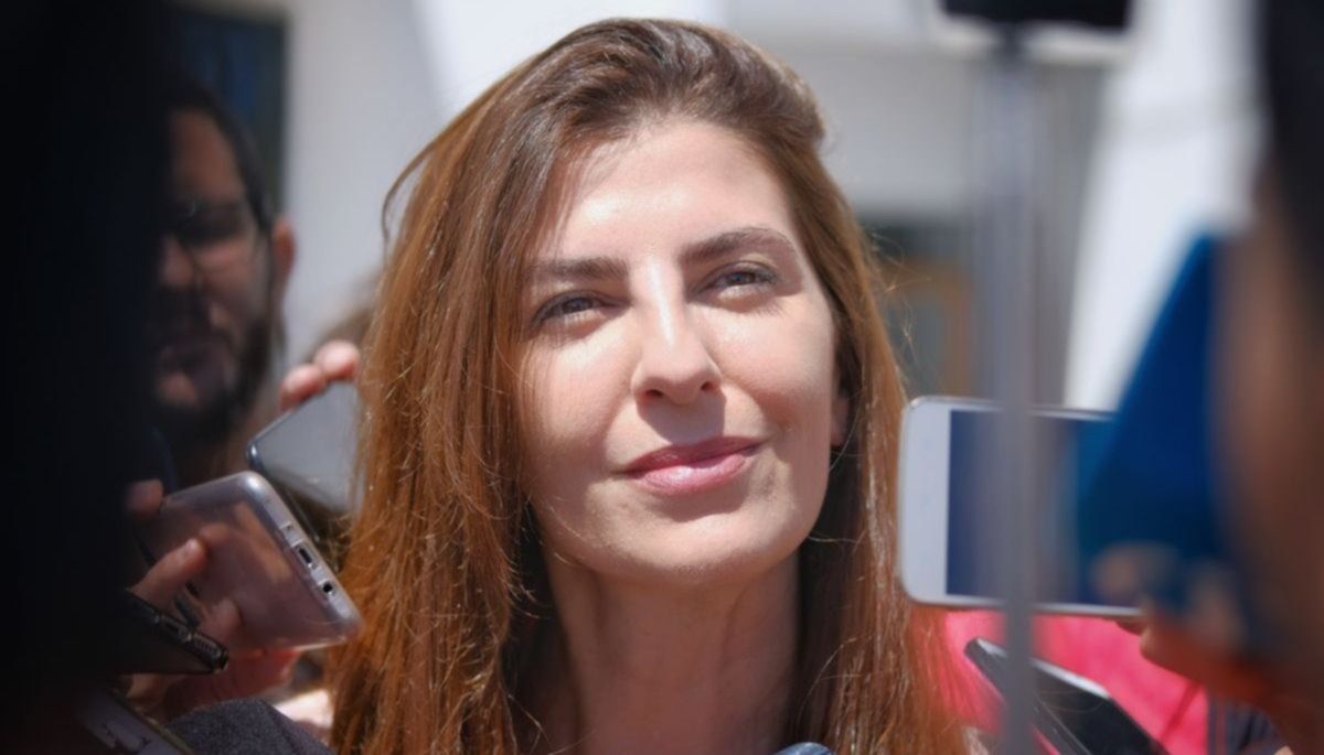 la decadencia de bettina romero desmanejos prioridades dudosas derrotas y ahora extranos elogios al gobernador