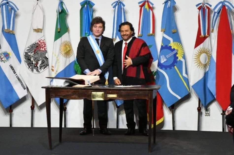 un pacto de mayo como un simbolo del cambio de epoca pero firmado el 9 de julio