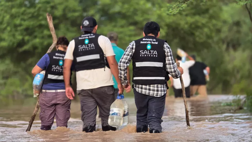 emergencia climatica en salta 21 municipios asistidos tras lluvias y crecidas
