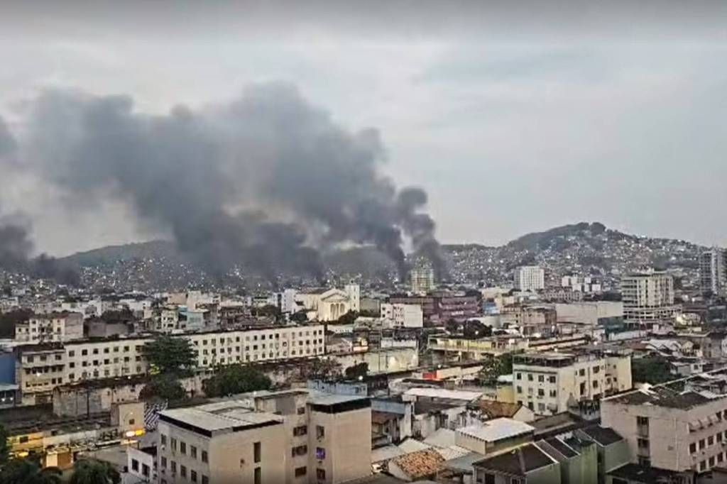 guerra en rio de janeiro 64 muertos y 81 detenidos en la operacion contra el narcotrafico mas letal