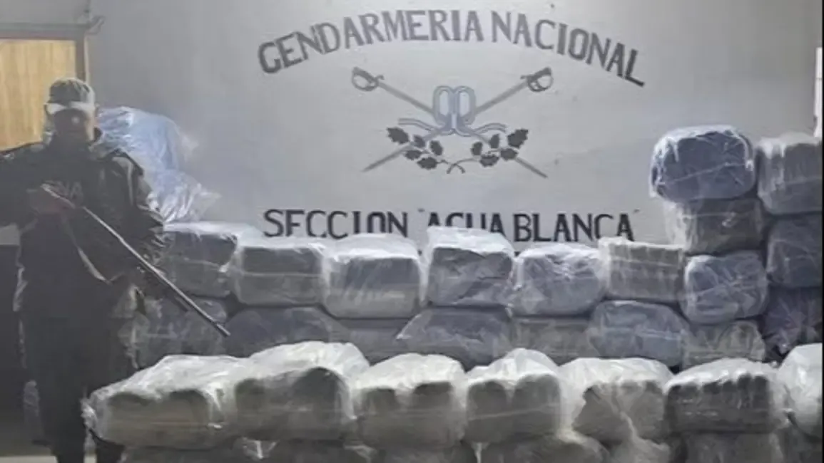 secuestraron 178 kilos de marihuana y 670 kg de coca
