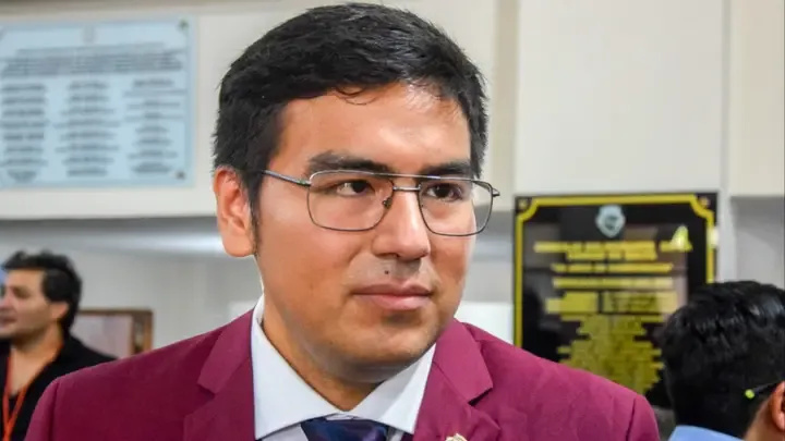 el concejo pidio a la fiscalia la denuncia contra el concejal de lla maximiliano casasola