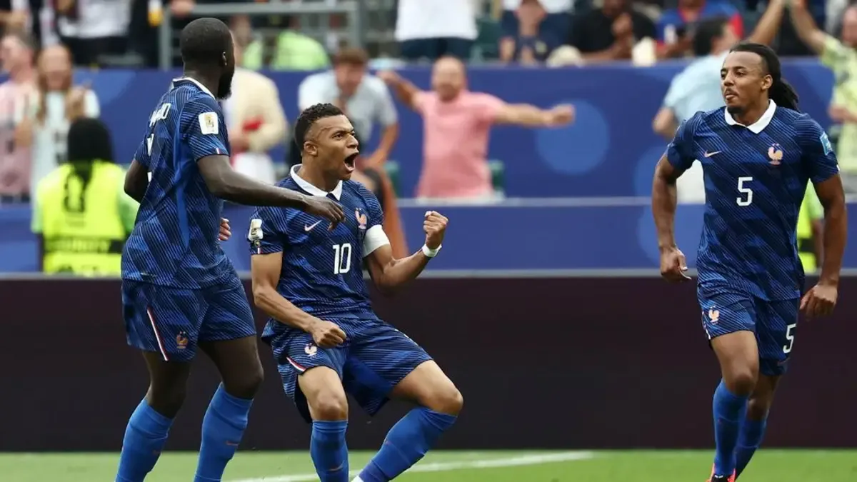 francia goleo a irak y aseguro la clasificacion