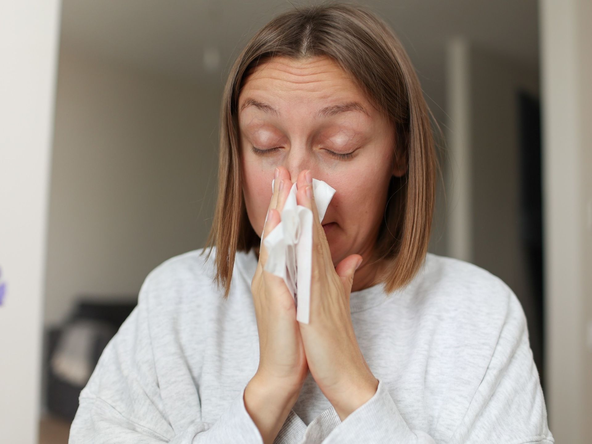 agosto reactiva las alergias el viento y el polvo disparan las consultas medicas