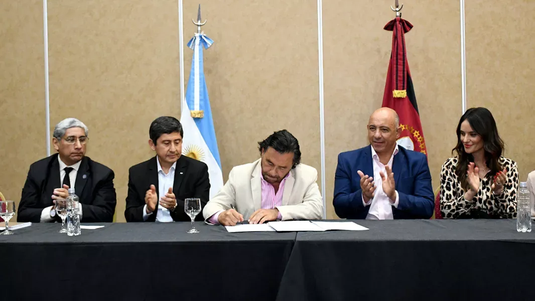 saenz apuesta a la transparencia subsidios para fortalecer 100 clubes deportivos de salta
