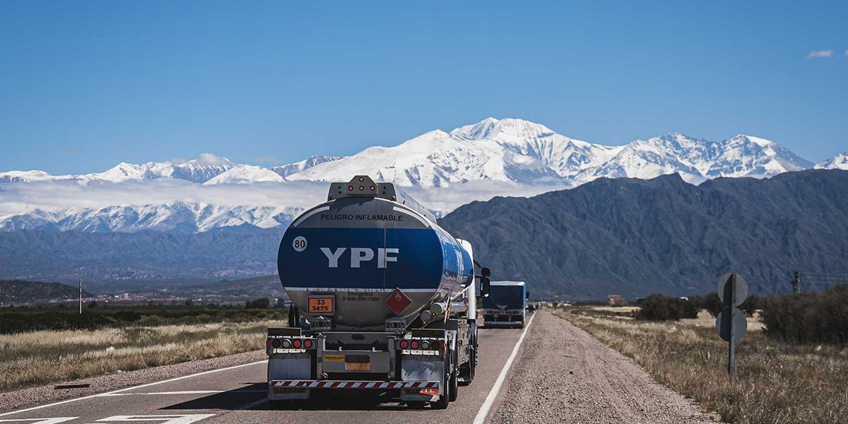historico reves judicial argentina debera entregar el 51 de ypf a fondos extranjeros por fallo en ee uu