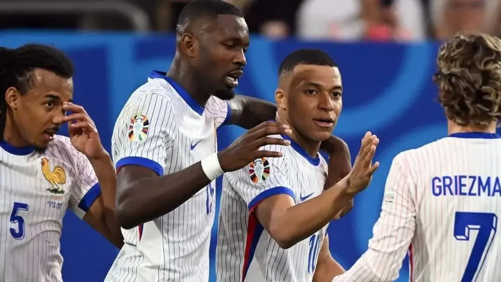 debuta francia deschamps entre el favoritismo y las demandas por los supuestos privilegios de mbappe