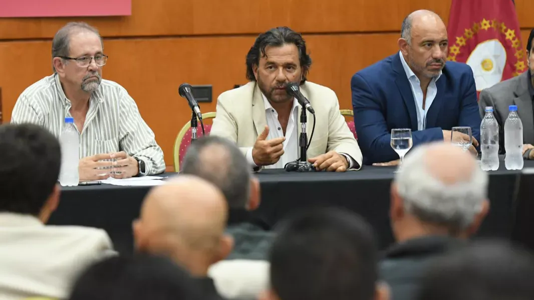 saenz convoco a intendentes a fortalecer el trabajo conjunto y la cercania con la gente