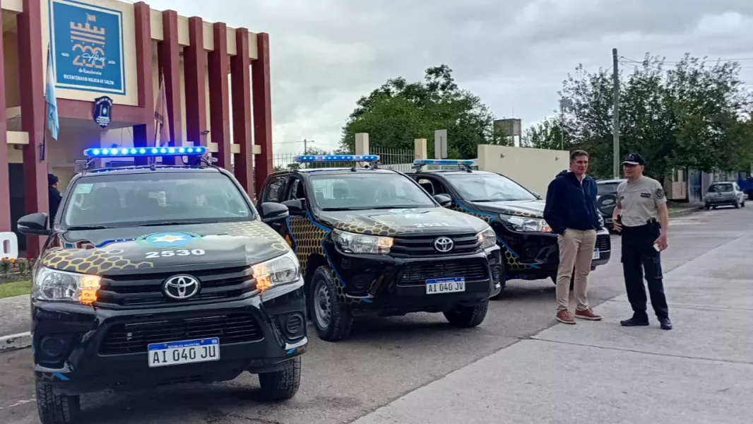 nuevos moviles policiales refuerzan el patrullaje en distintos barrios de la capital