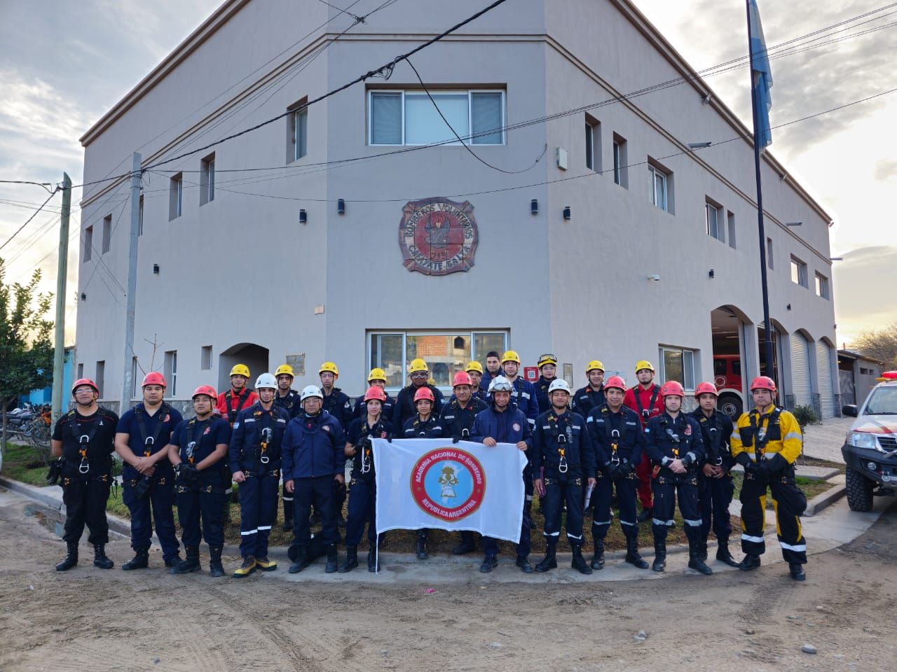 cafayate la municipalidad dono alimentos vencidos a los bomberos voluntarios
