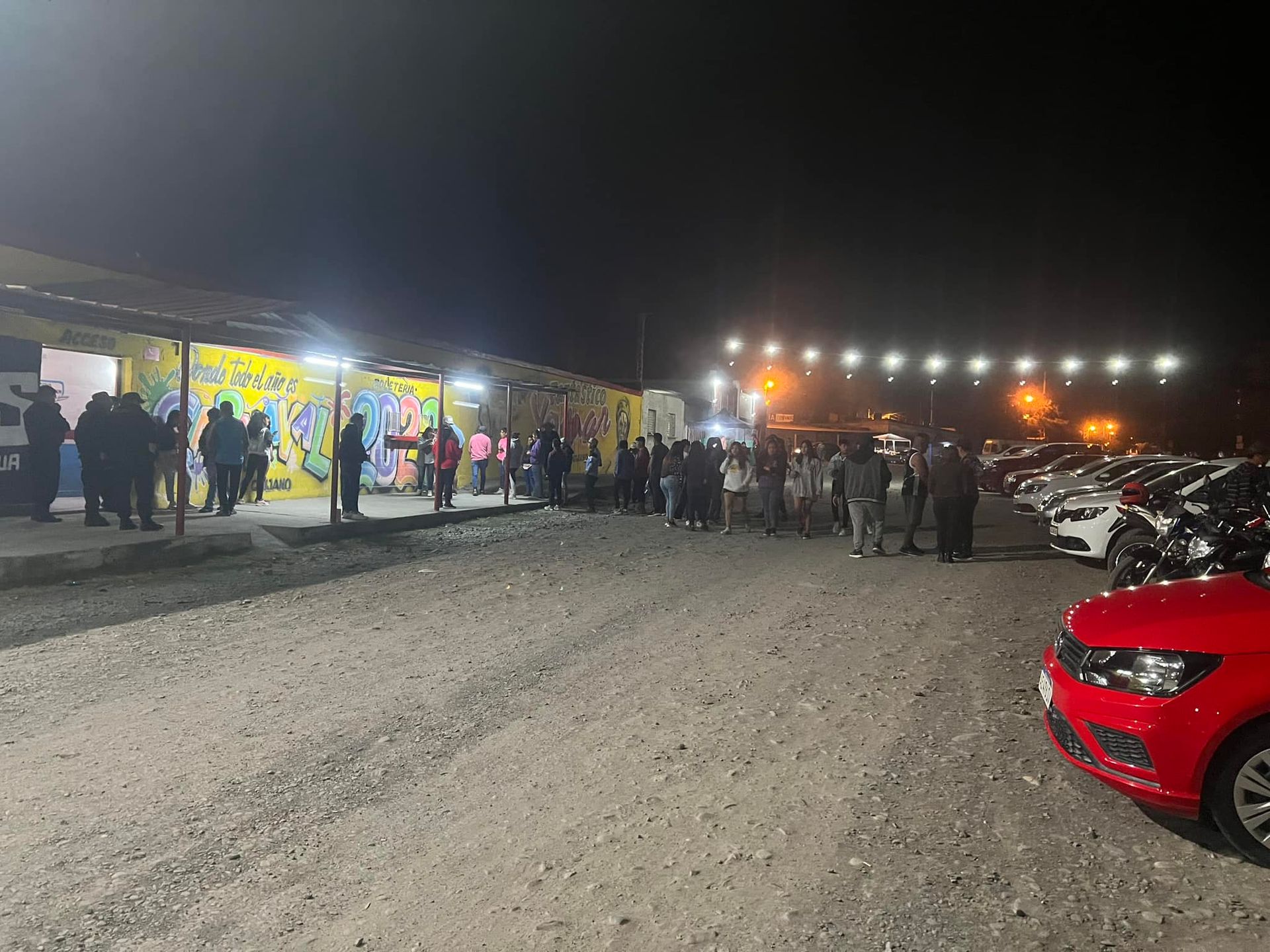 campo quijano pinas y disparos en una carpa bailable video