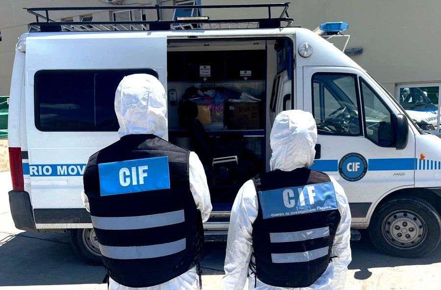 tratan de identificar el cuerpo encontrado en las orillas del rio arenales