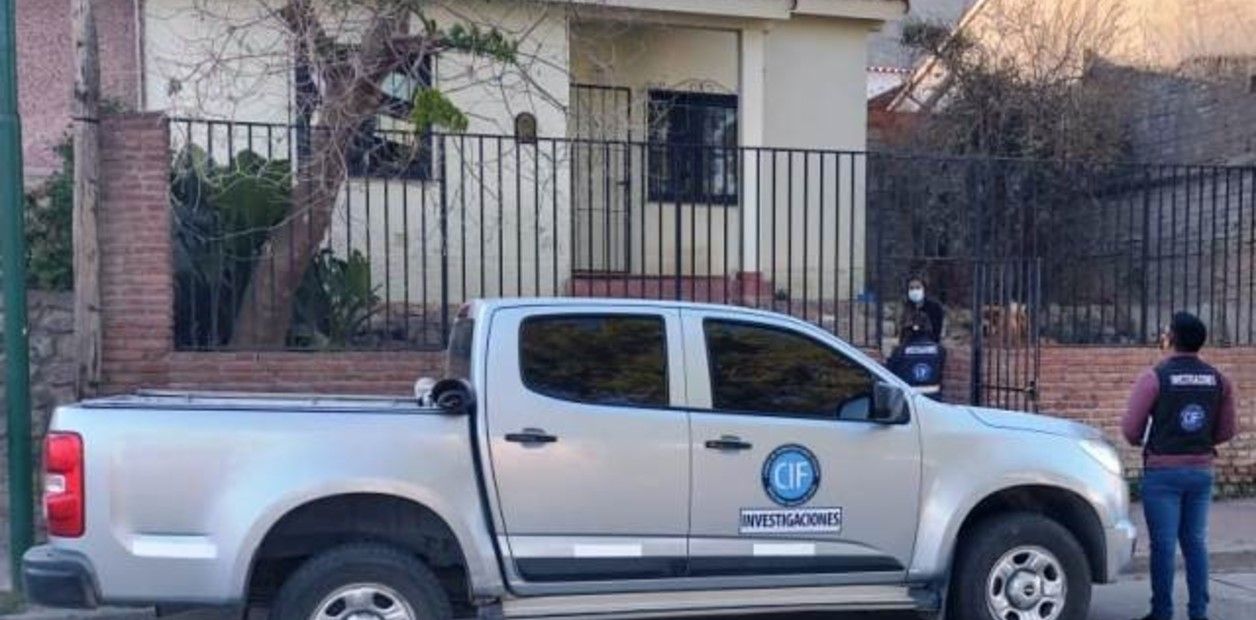 se compro un auto y una casa con las donaciones para el tratamiento de su hijo con leucemia
