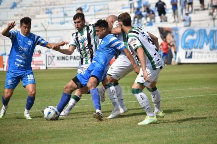 gimnasia y tiro gano ante villa mitre de bahia blanca y esta mas cerca del ascenso