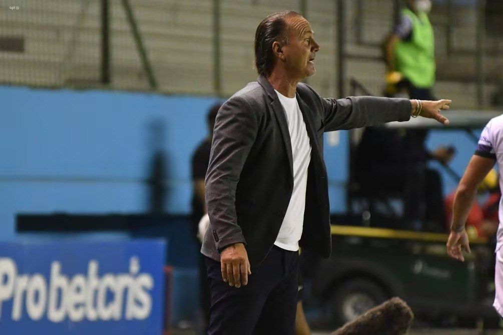 juventud antoniana tiene entrenador confirmado y de a poco van llegando los refuerzos
