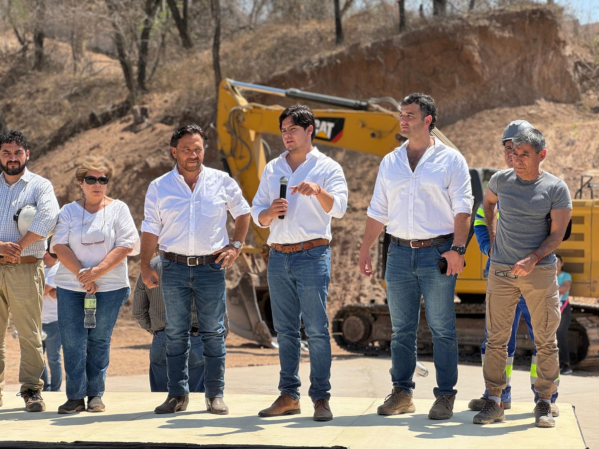 el gobernador saenz inauguro la nueva cisterna en villa guemes duplicando la capacidad de agua potable en tartagal