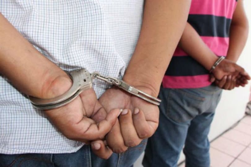 oran detenidos tras intentar cobrar una recompensa por una moto robada
