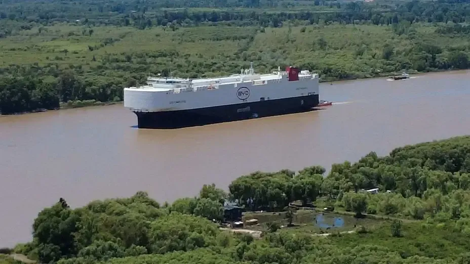 llego a argentina el colosal buque con cerca de 7 000 autos chinos entre ellos un nuevo suv