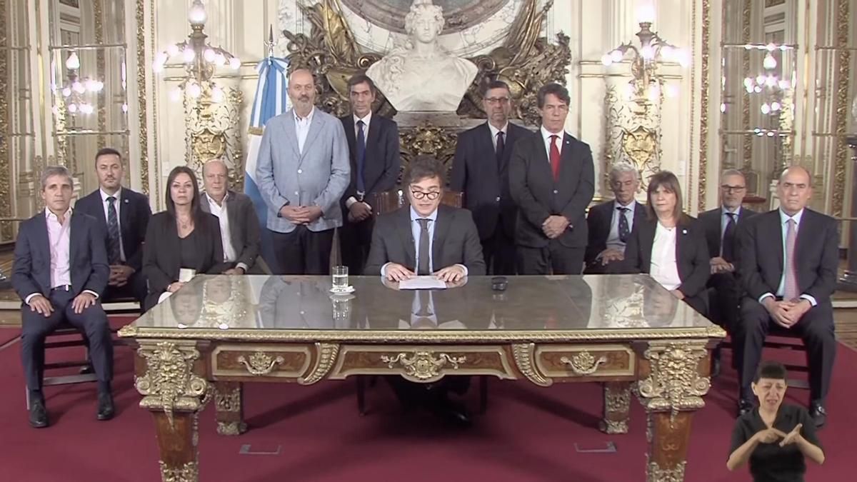 la justicia argentina suspende la reforma laboral que milei impulsa por decreto