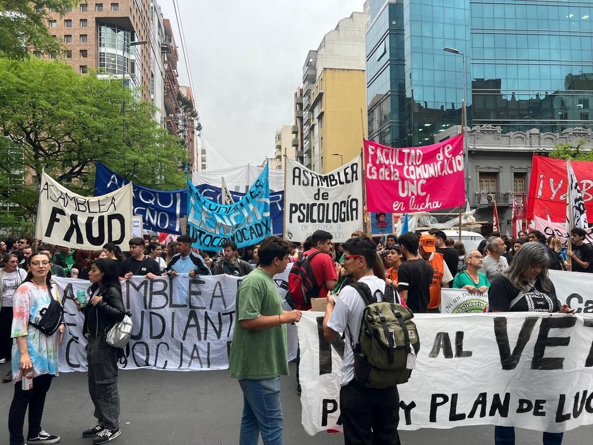 marcha federal universitaria la unsa se adhiere al paro y movilizacion