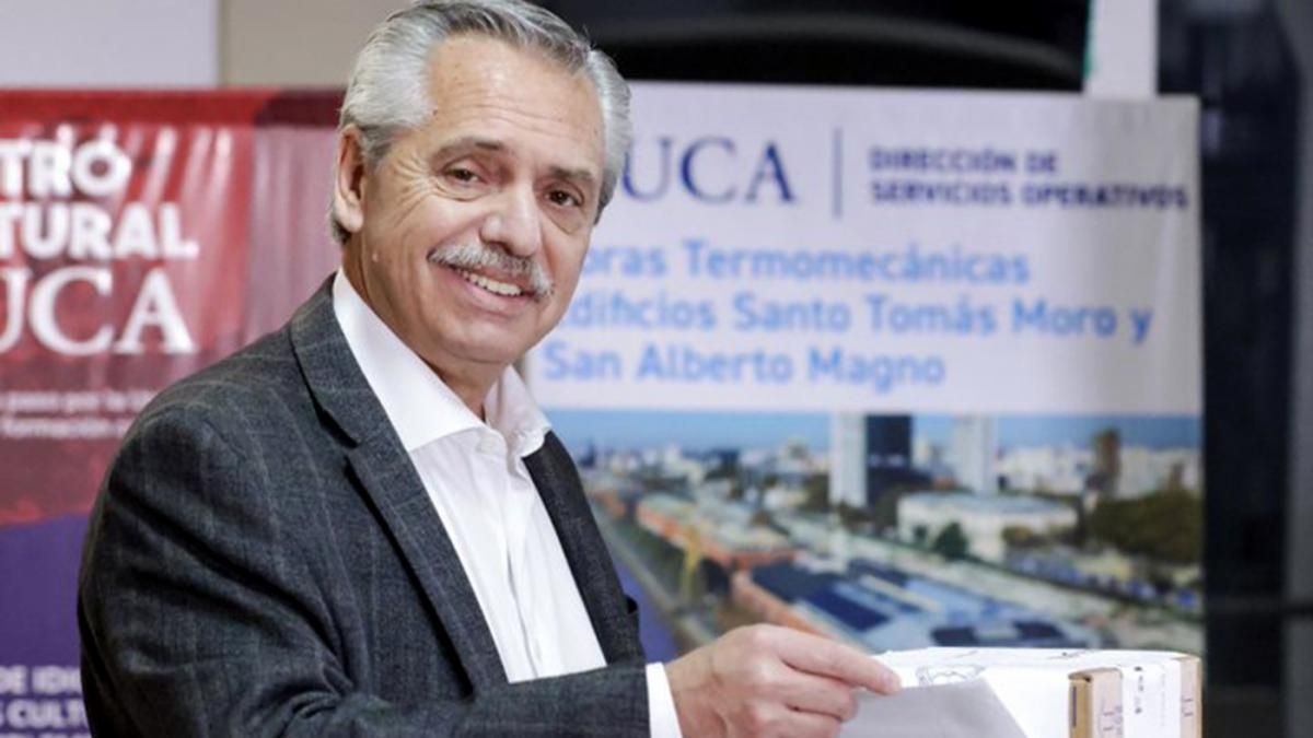alberto fernandez emitio su voto los argentinos estamos decidiendo el futuro