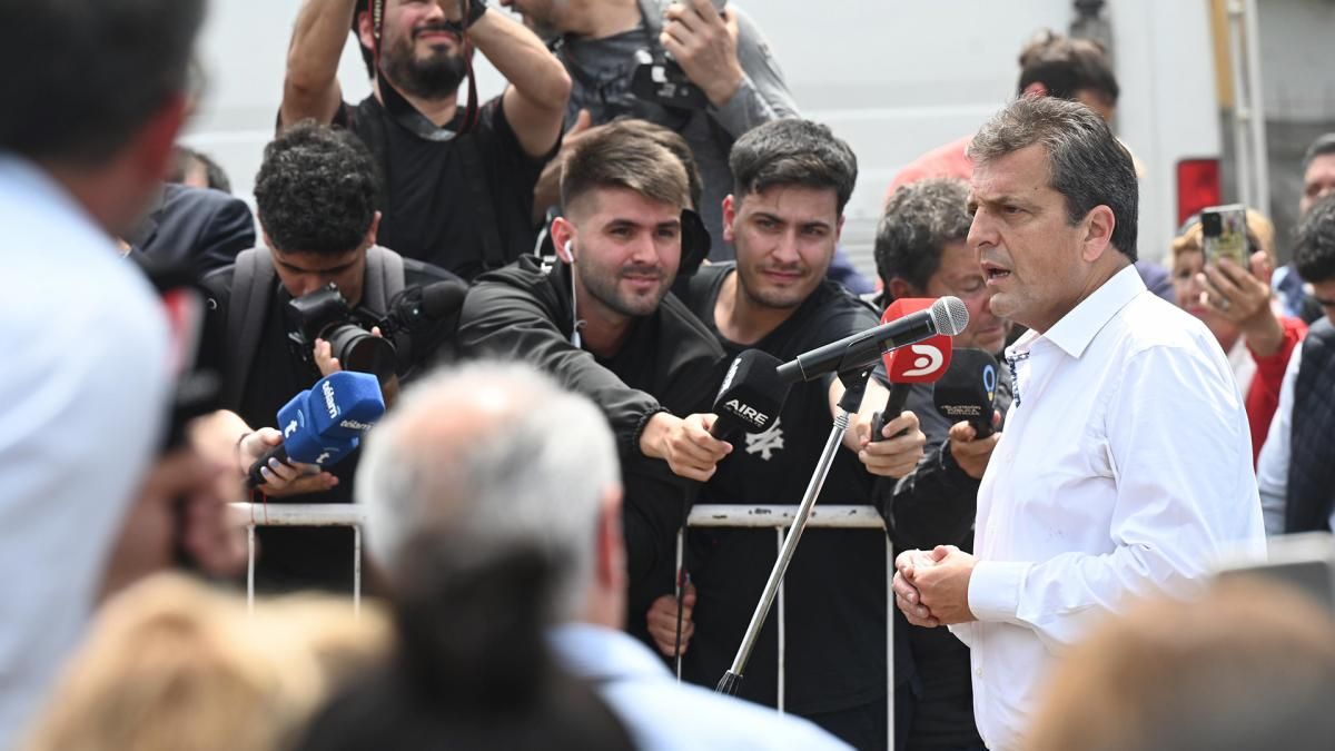 sergio massa vamos a votar pensando en el futuro de la argentina y con esperanza