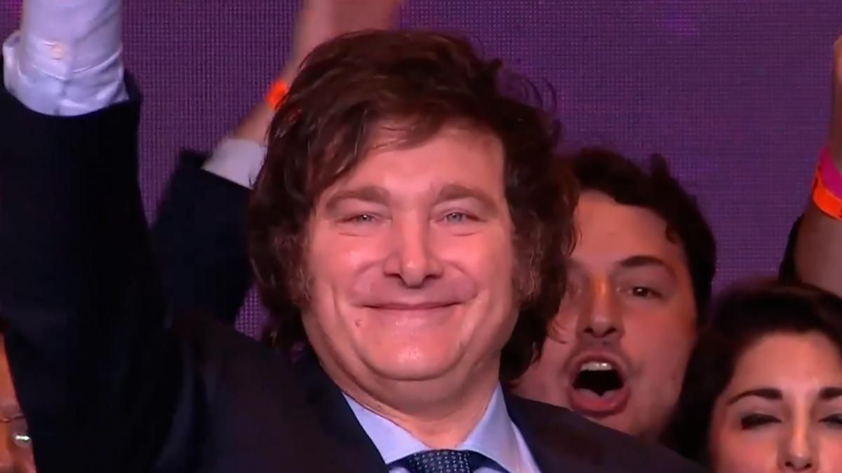 otra vez milei recurrio al discurso de odio y le tiro un guino a jxc para sum