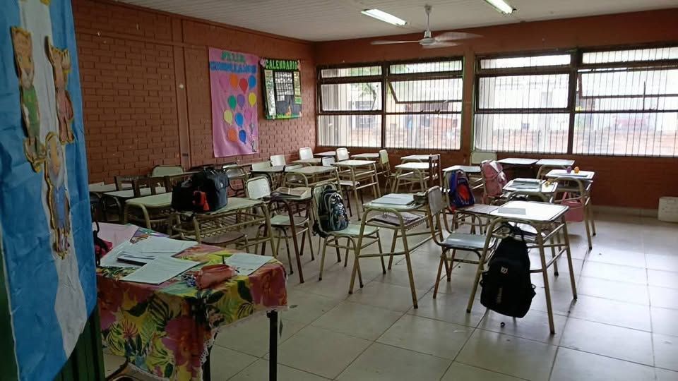 embarcacion un alumno de 10 anos llevo un cuchillo al aula y amenazo a sus companeros