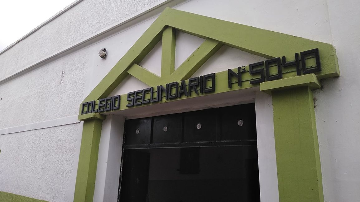 un estudiante hirio a dos companeros con un cuchillo
