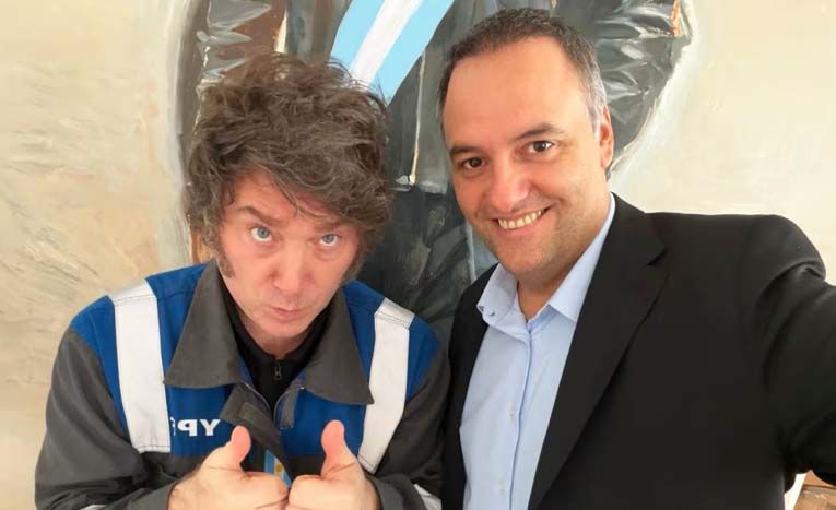 crisis de confianza las encuestas estan mostrando una persistente caida en la imagen de javier milei