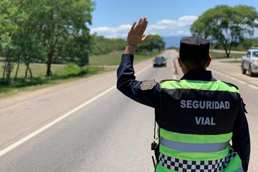 controles por el fin de semana largo detectaron 100 conductores alcoholizados y un joven murio en oran