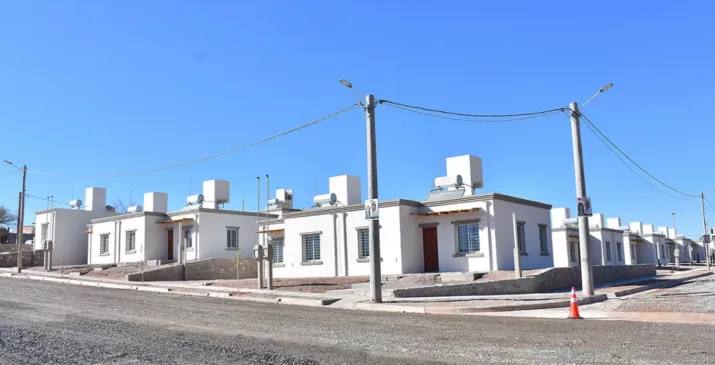 26 familias saltenas recibieron su casa propia gracias a fondos provinciales