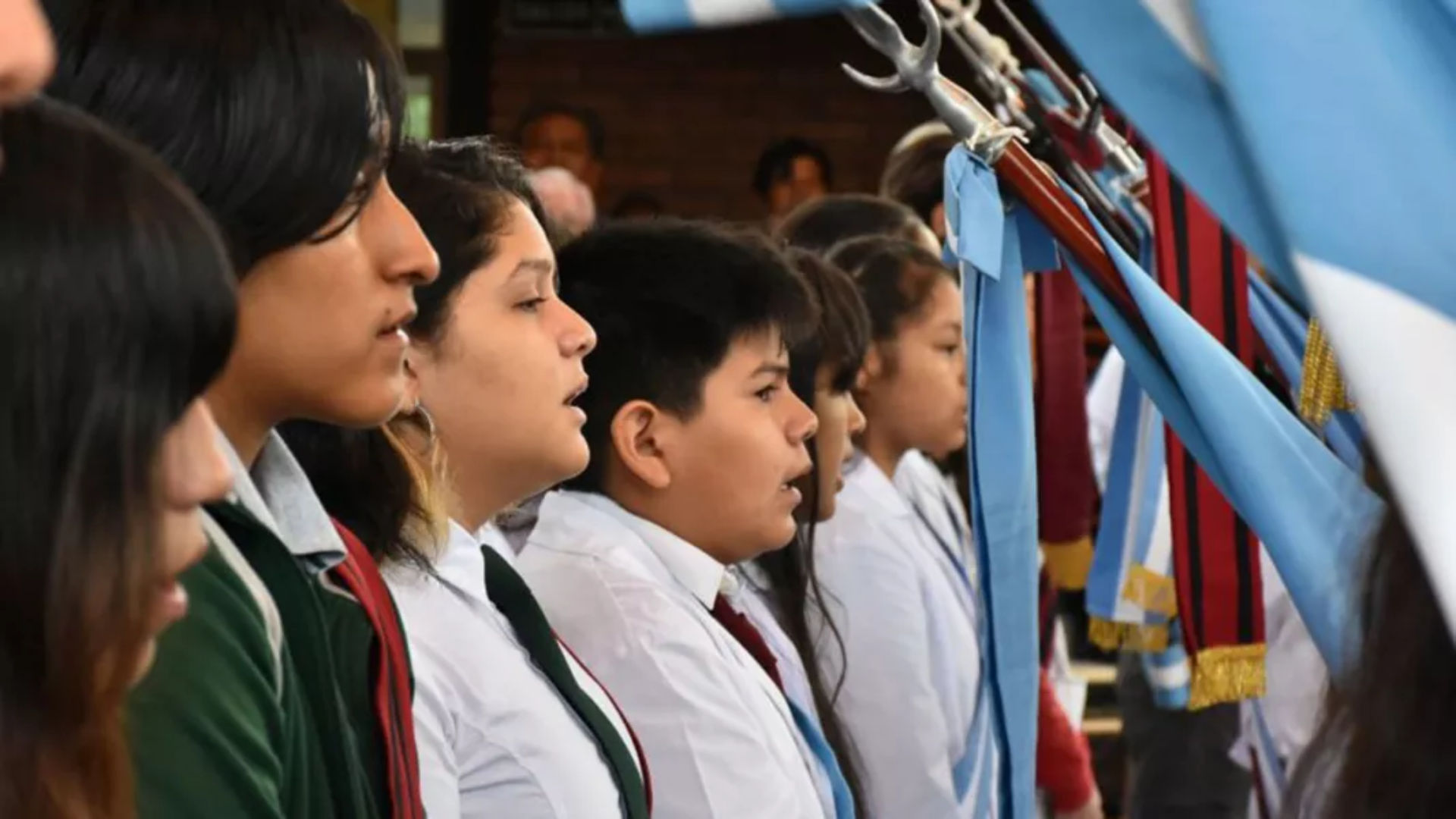 en cachi la provincia inauguro el ciclo lectivo 2026 con un fuerte mensaje en defensa de la escuela publica