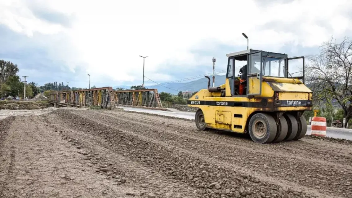 el puente de vaqueros no se detiene obras en marcha fondos garantizados y horizonte 2027